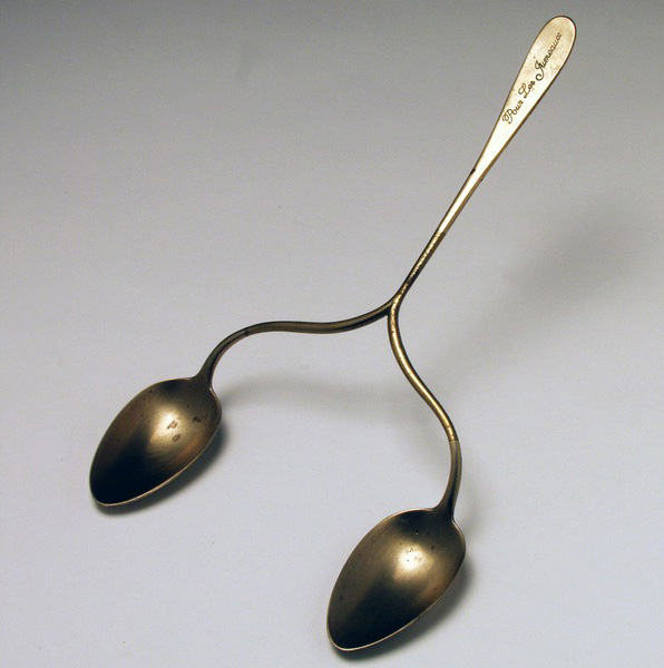 Pour les jumeaux [Spoon for babies twins], 1994. Hand forged brass. 27 x 15 x 4 cm.